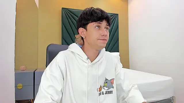 Michael blue online show from 12.21.25