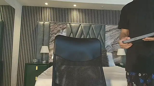 Michael blue online show from 01.06.26