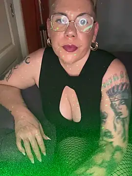 Martina Queen1 online show from 10.04.25