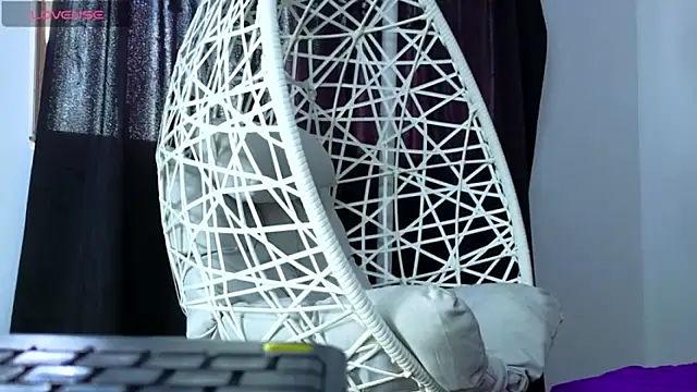 cuteeimy online show from 10.21.25