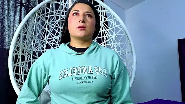 cuteeimy online show from 12.15.25