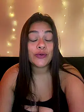 NattashaMore 0719 online show from 12.21.25