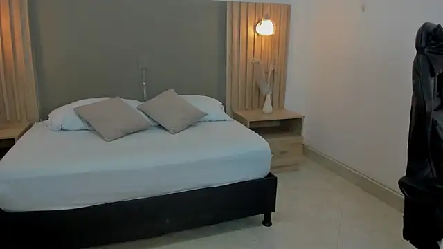 carlina 15 online show from 12.19.25