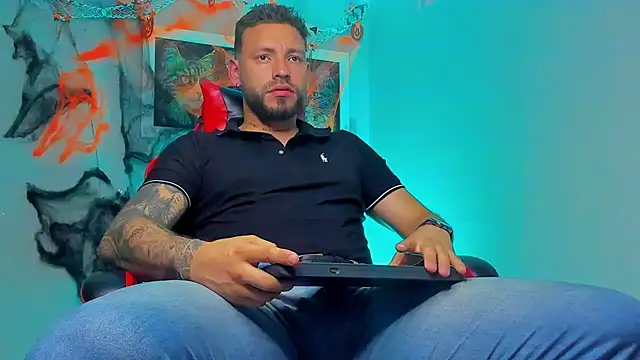 Snapshot of DIMITRI_MASTEER chatting on 10.10.25 DIMITRI MASTEER online show from 10.10.25