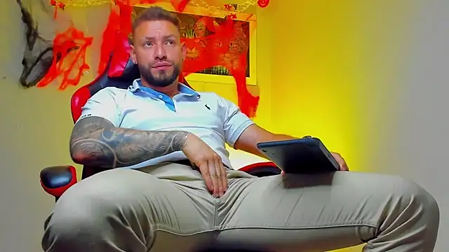 Snapshot of DIMITRI_MASTEER chatting on 10.22.25 DIMITRI MASTEER online show from 10.22.25