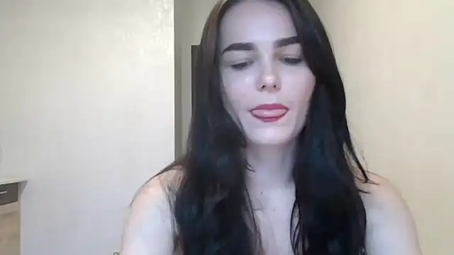 Snapshot of Silviaa_a chatting on 11.04.25 Silviaa a online show from 11.04.25