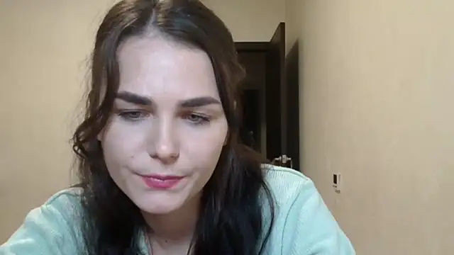 Snapshot of Silviaa_a chatting on 11.12.25 Silviaa a online show from 11.12.25