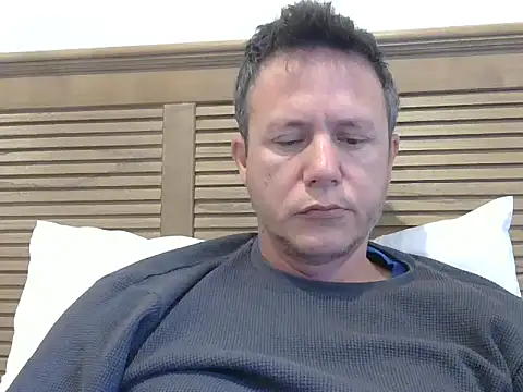 Snapshot of TroyDieselXXX chatting on 06.08.26 TroyDieselXXX online show from 06.08.26