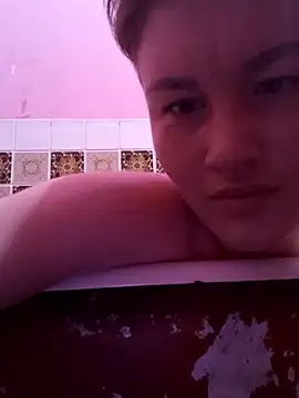 MoonIrene online show from 02.20.26