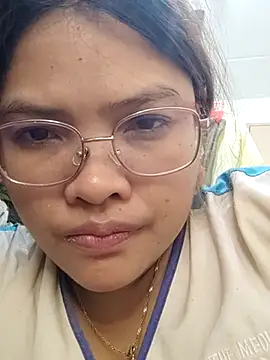 Sweetheart Claire online show from 04.17.26