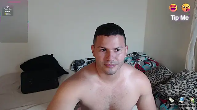 Snapshot of Tim_mz01 chatting on 11.05.25 Tim mz01 online show from 11.05.25