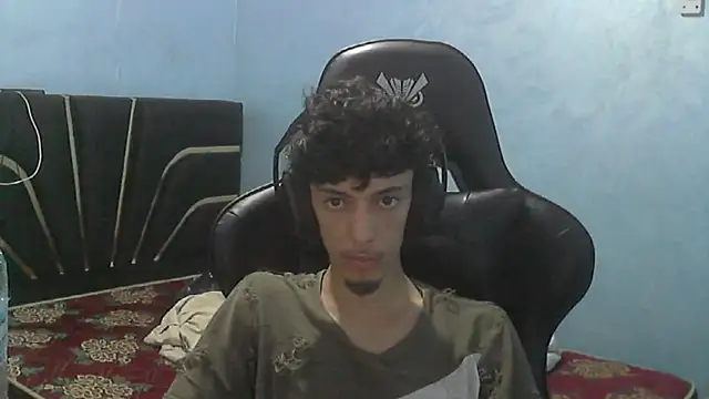 Snapshot of Dark_DesireX chatting on 09.25.25 Dark DesireX online show from 09.25.25