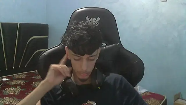 Snapshot of Dark_DesireX chatting on 10.01.25 Dark DesireX online show from 10.01.25