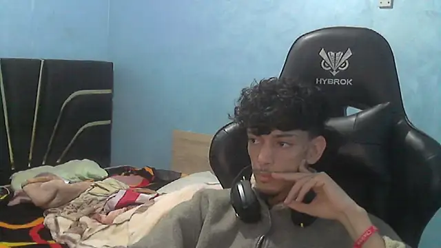 Snapshot of Dark_DesireX chatting on 10.12.25 Dark DesireX online show from 10.12.25