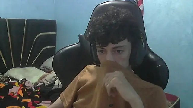 Snapshot of Dark_DesireX chatting on 10.17.25 Dark DesireX online show from 10.17.25