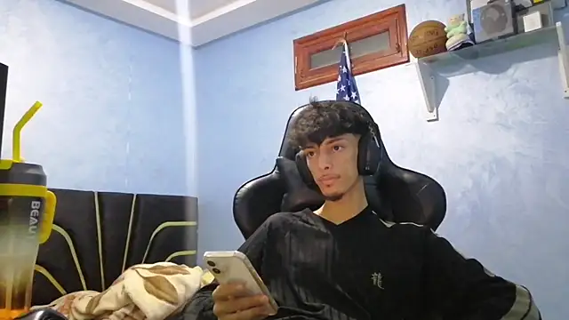 Snapshot of Dark_DesireX chatting on 10.17.25 Dark DesireX online show from 10.17.25