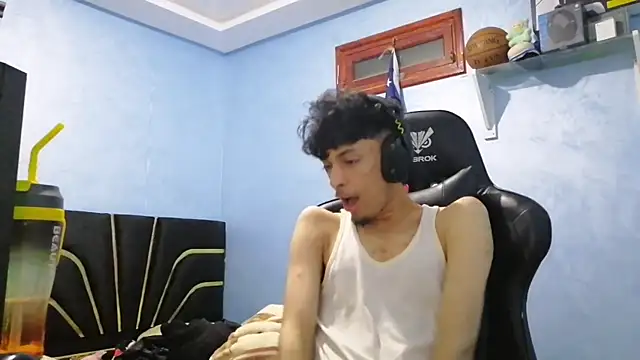 Snapshot of Dark_DesireX chatting on 10.21.25 Dark DesireX online show from 10.21.25