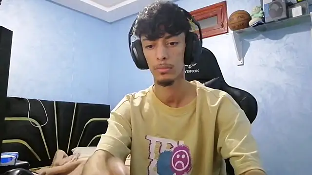 Snapshot of Dark_DesireX chatting on 10.27.25 Dark DesireX online show from 10.27.25