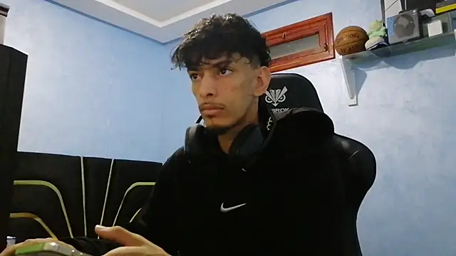 Snapshot of Dark_DesireX chatting on 10.28.25 Dark DesireX online show from 10.28.25