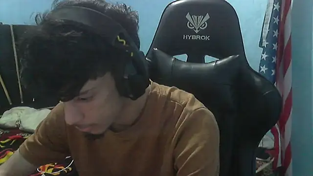 Snapshot of Dark_DesireX chatting on 11.05.25 Dark DesireX online show from 11.05.25