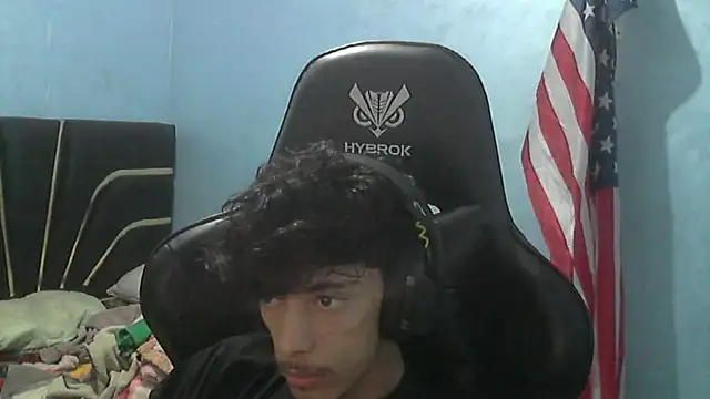 Snapshot of Dark_DesireX chatting on 11.08.25 Dark DesireX online show from 11.08.25