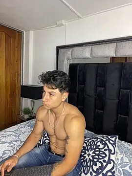 Snapshot of MR_MUSCLE chatting on 09.16.25 MR MUSCLE online show from 09.16.25