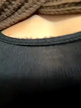 Snapshot of KellyKeler chatting on 10.09.25 KellyKeler online show from 10.09.25