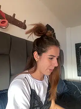 AllieYourGirl online show from 11.24.25