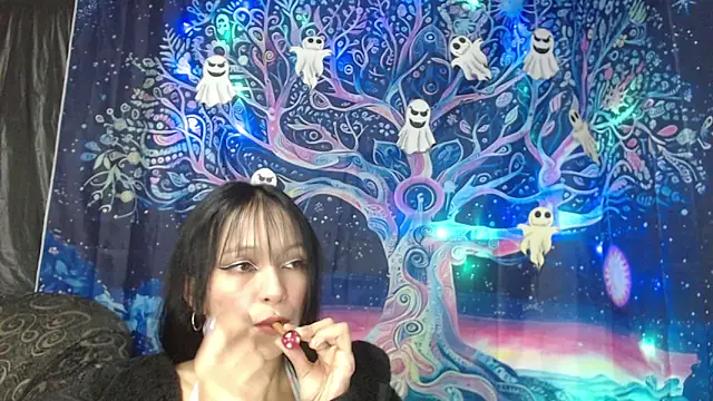 Zafira Mayeers online show from 10.17.25