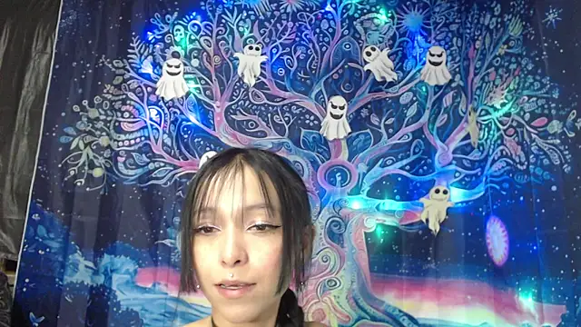 Zafira Mayeers online show from 10.21.25