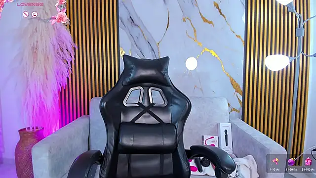 KrystalEvans online show from 09.14.25