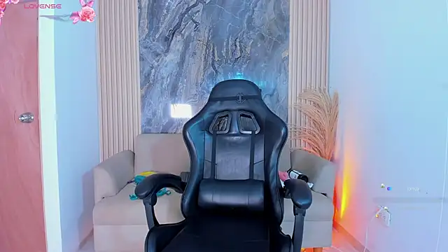 KrystalEvans online show from 09.20.25