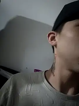 Snapshot of ranbomanel chatting on 02.27.26 ranbomanel online show from 02.27.26