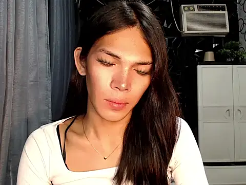 Snapshot of ladyhotcuming chatting on 06.15.26 ladyhotcuming online show from 06.15.26