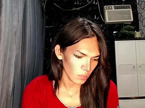 ladyhotcuming online show from 06.24.26