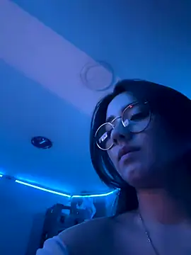 Michelle Zoe online show from 10.13.25