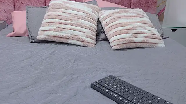 emmacurvy online show from 03.26.26