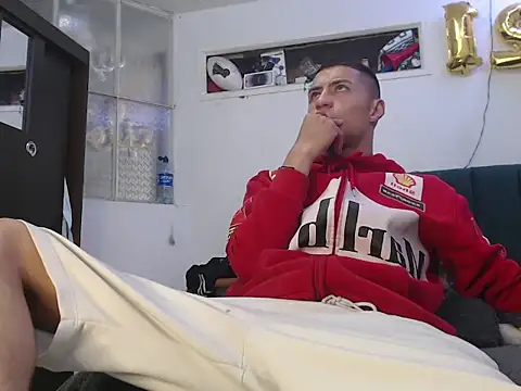 man porn13 online show from 11.04.25