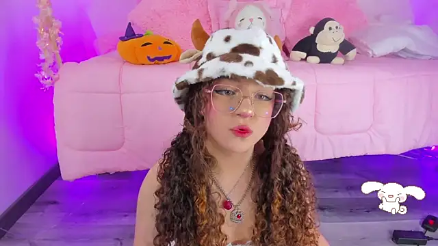 hannacutegod online show from 09.28.25