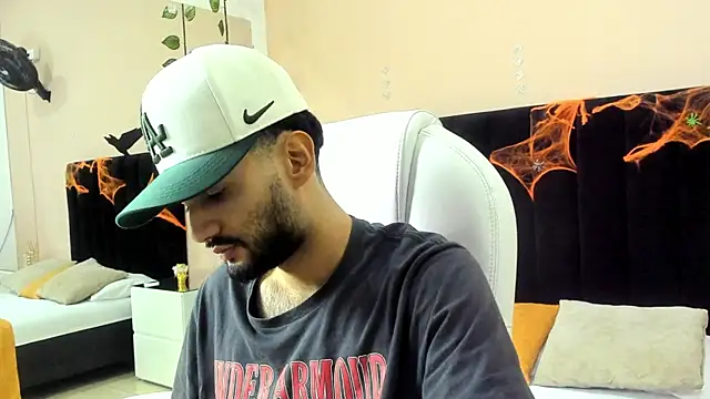 Ryan Jackson  online show from 10.08.25