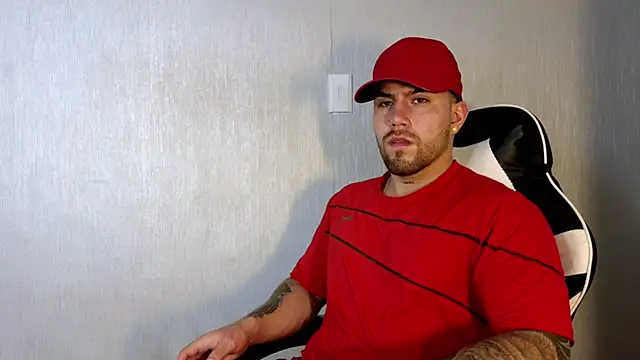 Snapshot of Ades_Lowe chatting on 09.23.25 Ades Lowe online show from 09.23.25