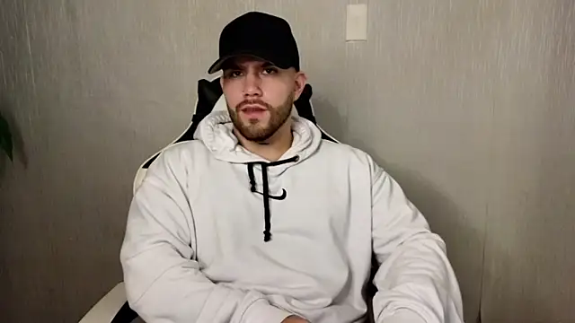 Snapshot of Ades_Lowe chatting on 10.18.25 Ades Lowe online show from 10.18.25