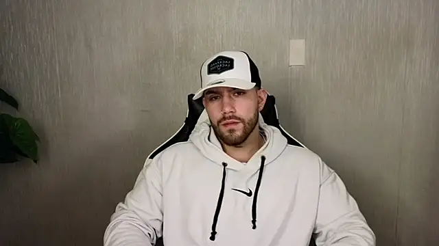 Snapshot of Ades_Lowe chatting on 10.23.25 Ades Lowe online show from 10.23.25