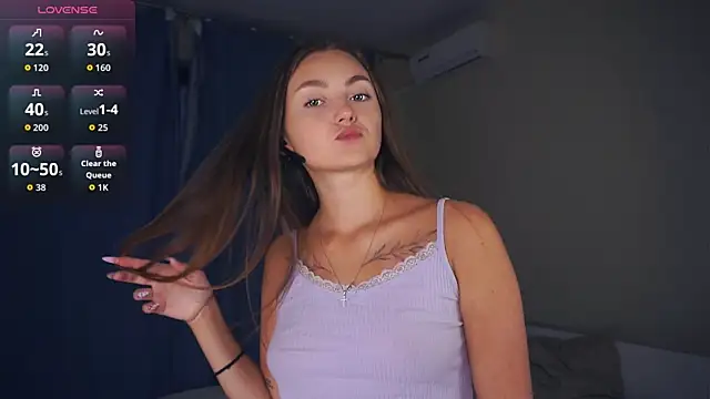 LoraDavi online show from 10.15.25