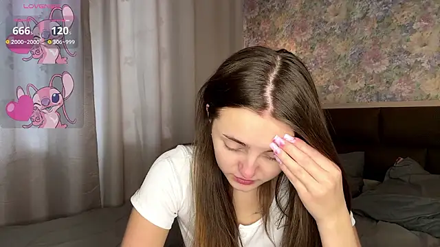 LoraDavi online show from 02.23.26