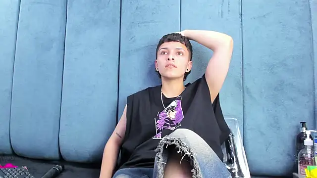 Megan Thompson  online show from 02.11.26