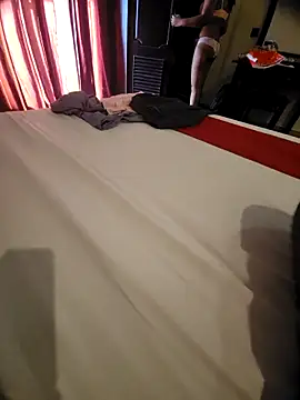 Snapshot of slfemale chatting on 09.11.25 slfemale online show from 09.11.25