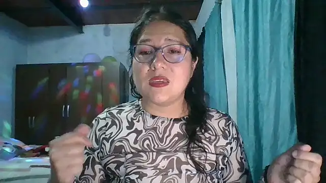 scarlett widow  online show from 10.08.25