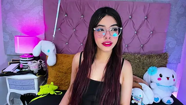 ZarahQueen online show from 09.10.25