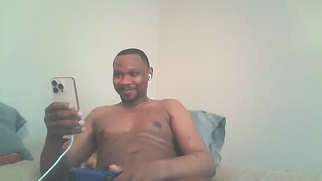 Snapshot of icysmoke2 chatting on 05.19.26 icysmoke2 online show from 05.19.26